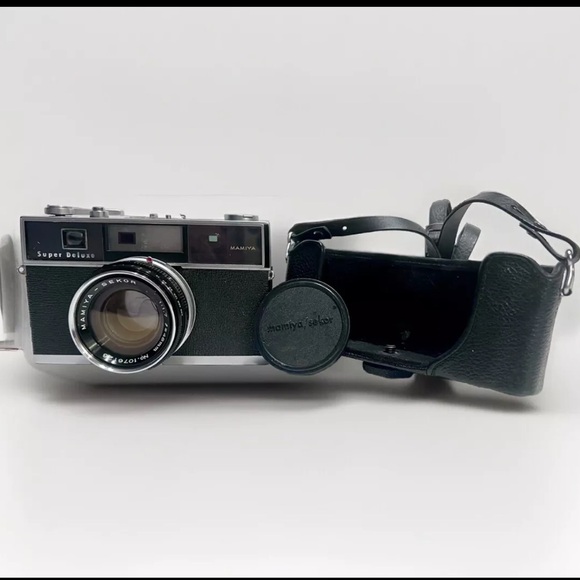 Mamiya / Sekor Super Deluxe 48mm F/1.7 Film Camera Made In JAPAN Tested